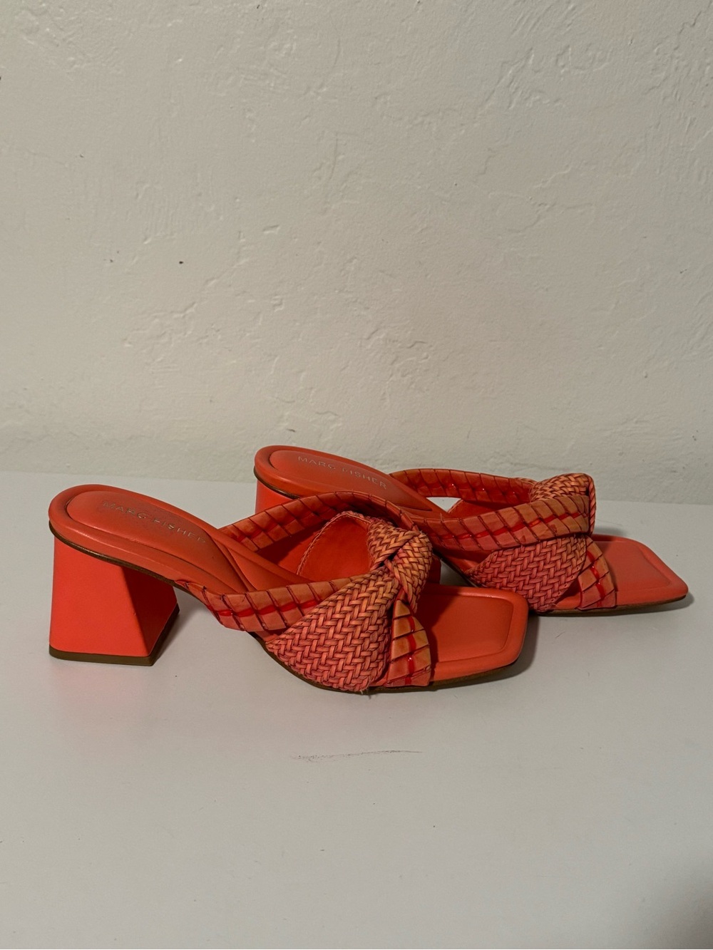 Marc Fisher Braided Coral/Orange Slide Mules - Picture 3 of 8